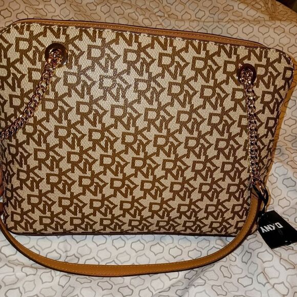 NWT DKNY Handbag  - Picture 2 of 16